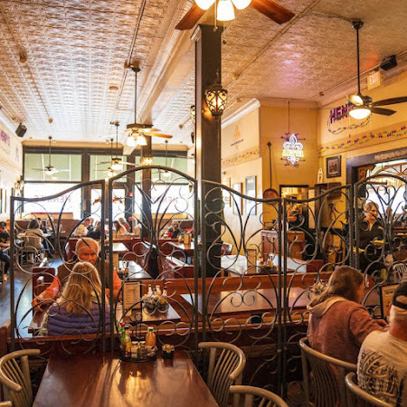 Photo of Henry's Louisiana Grill